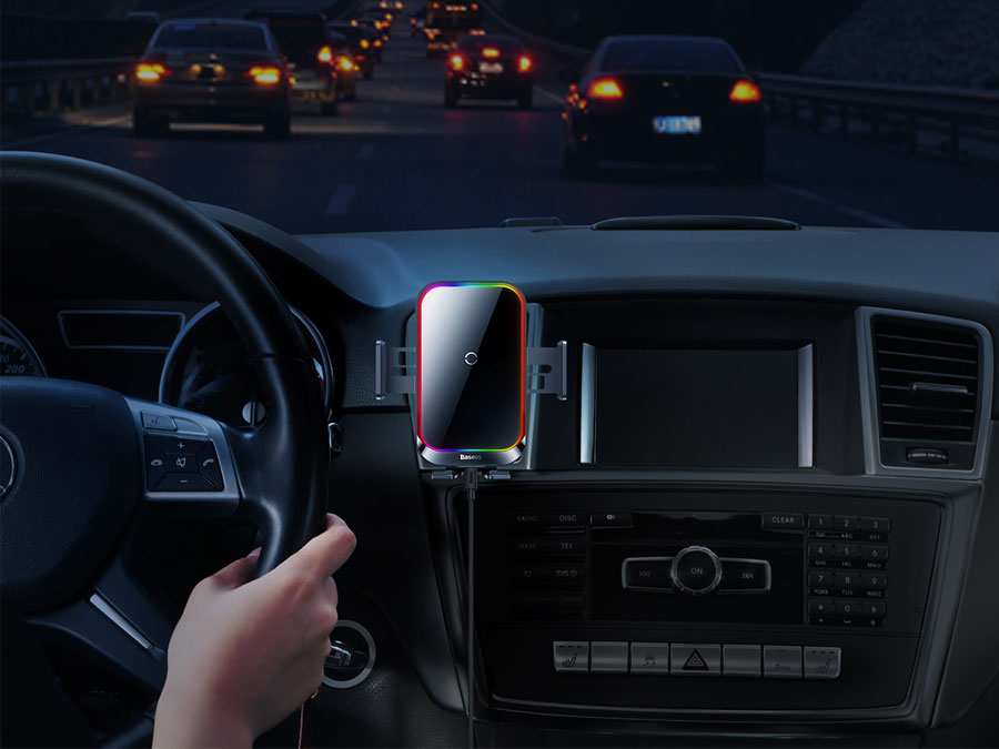 هولدر موبایل خودرو و شارژر وایرلس 15 وات بیسوس Baseus Halo Electric Wireless Charging Car Mount SUDD000001