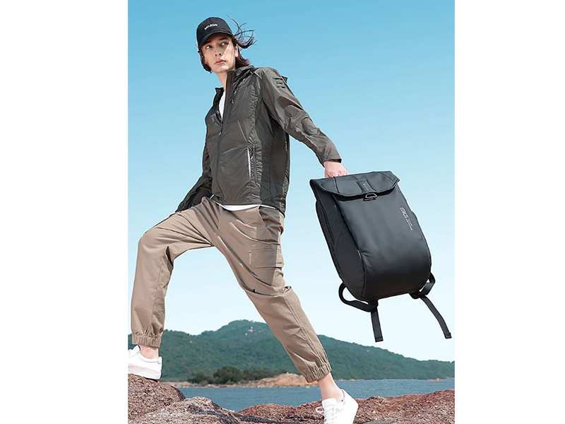 کوله پشتی یو اس بی دار ضد آب لپ تاپ 15.6 اینچ و تبلت 10 اینچ بنج BANGE BG-2575