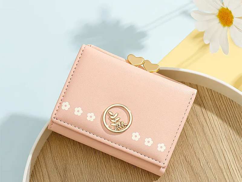 کیف پول زنانه و دخترانه کوچک تاشو قفلی TAOMICMIC Y8894 Short Wallets Women