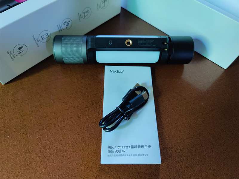 چراغ قوه شارژی 12 کاره شیائومی Xiaomi NexTool NE20161 Outdoor Thunder 12 in 1 the flashlight