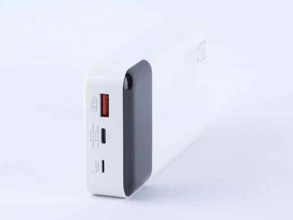 پاوربانک شارژ سریع 20 وات تایپ سی, یو اس بی و لایتنینگ 10000 ایکس او XO Fast charging power bank PR191