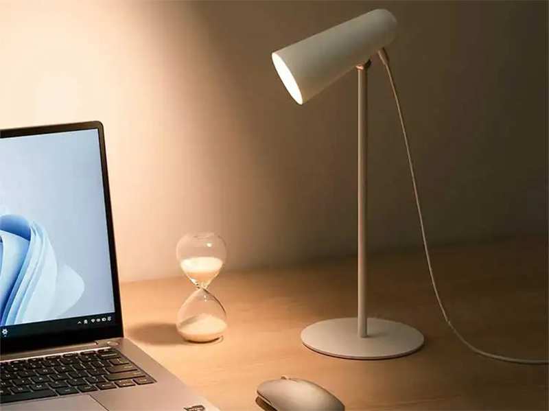 چراغ مطالعه  رومیزی میجیا شیائومی Xiaomi Mijia Multi-Function Charging Desk Lamp MJTD05YL