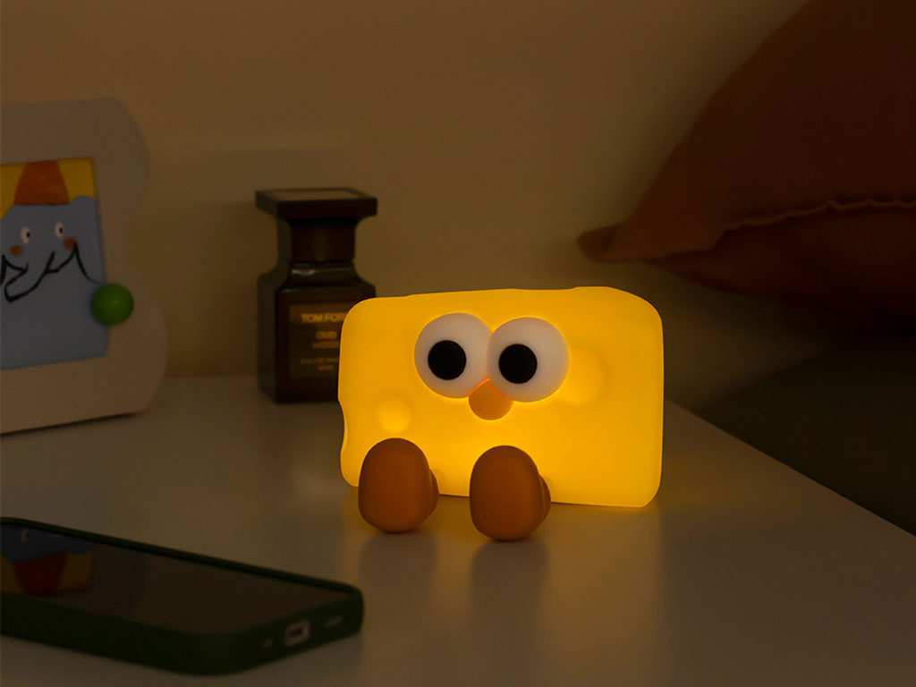 چراغ خواب سیلیکونی فانتزی رومیزی شارژی Cheese night light rechargeable silicone bedroom sleep L54