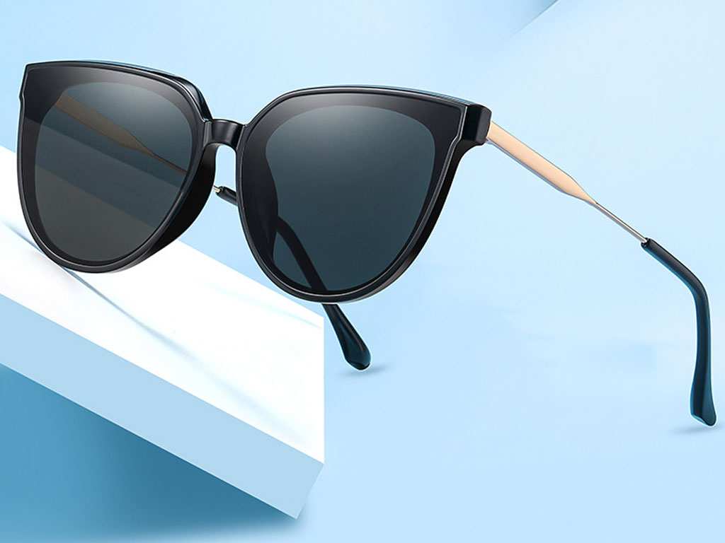 عینک آفتابی یو وی 400 زنانه TR2189