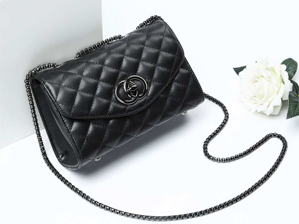 کیف دوشی زنانه چرمی Women's bag new style 2023 genuine leather 8882