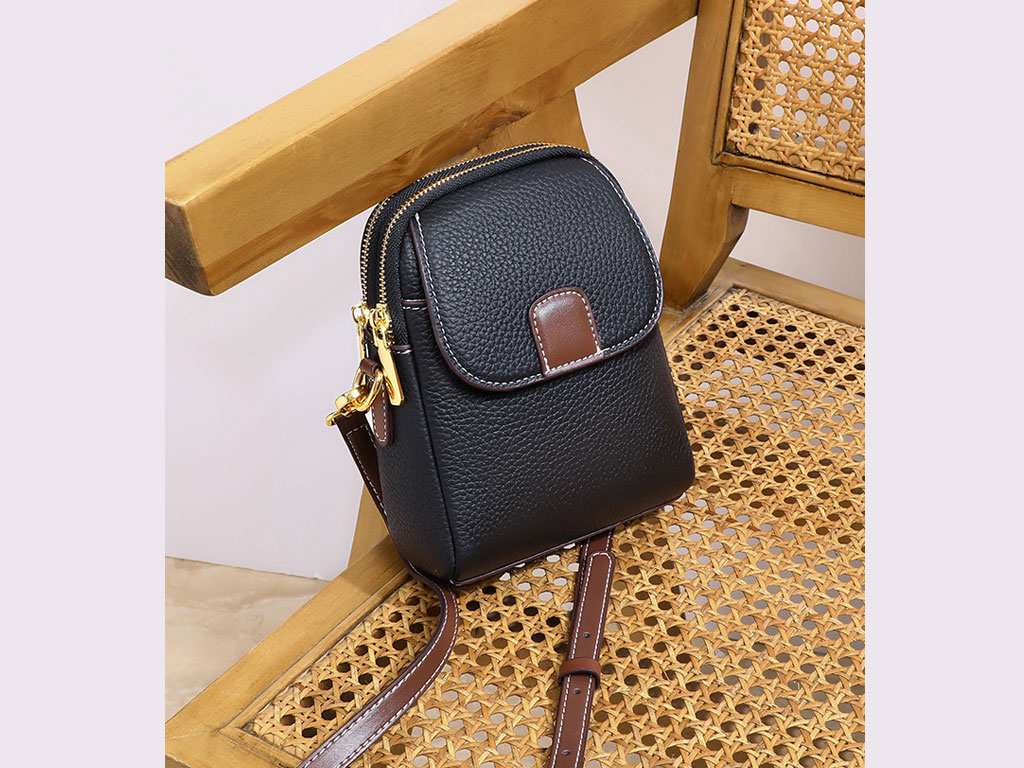 کیف دوشی و کراس بادی زنانه چرمی Mobile phone leather crossbody bag for women 2023 V90059