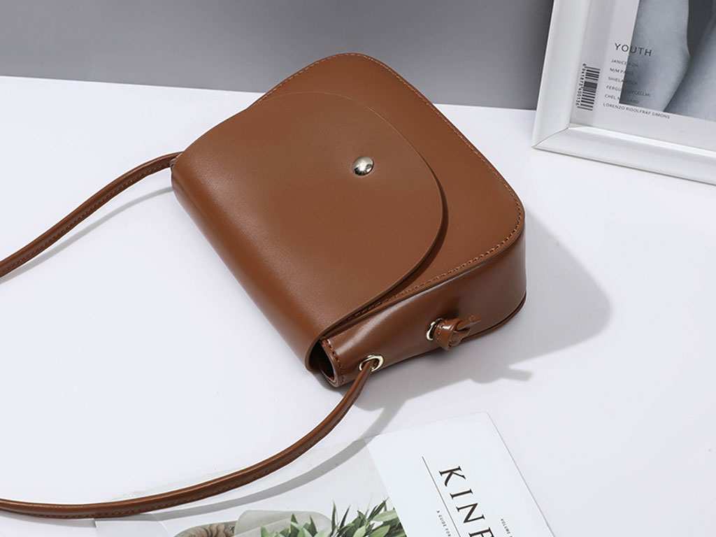 کیف کراس بادی زنانه چرمی Viney small genuine leather crossbody bag women's 2023 7987