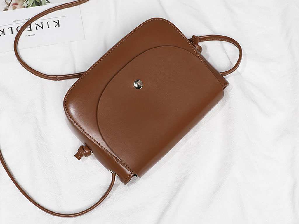 کیف کراس بادی زنانه چرمی Viney small genuine leather crossbody bag women's 2023 7987