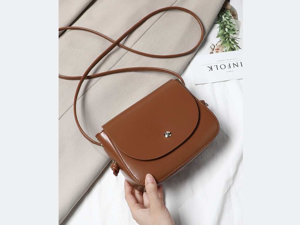 کیف کراس بادی زنانه چرمی Viney small genuine leather crossbody bag women's 2023 7987