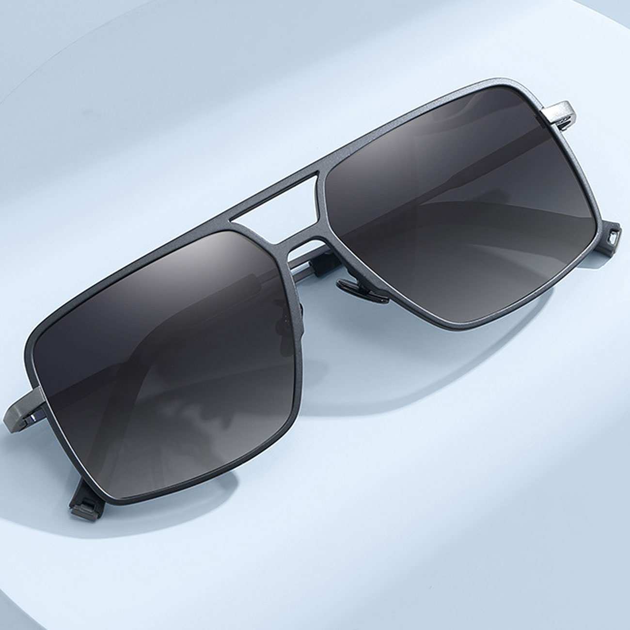 عینک آفتابی مردانه یو وی 400 پلاریزه B9708