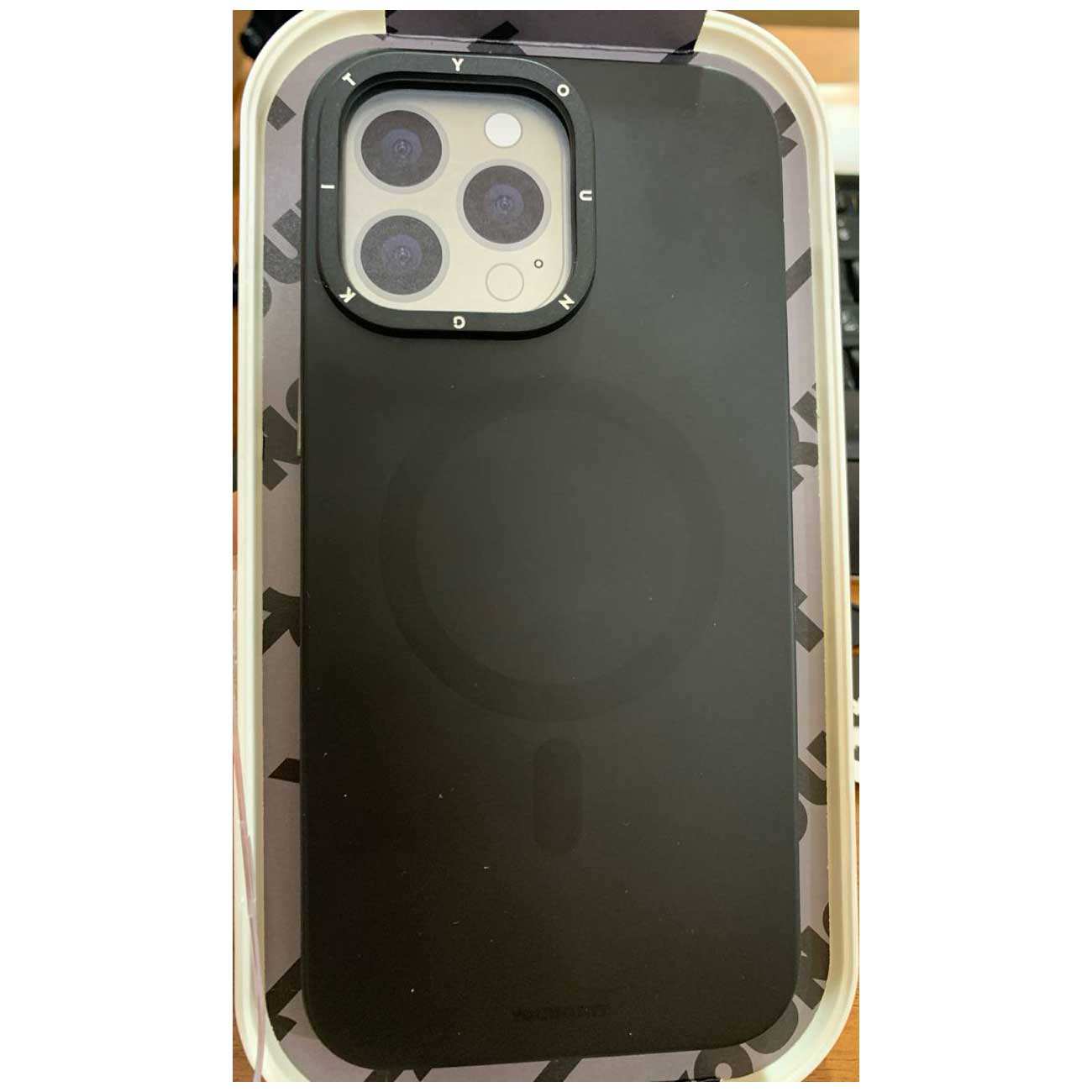 قاب مگنتی آیفون 15 پرومکس یانگ کیت Magnetic