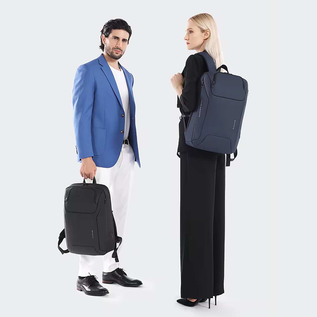 کوله پشتی لپ تاپ 15.6 اینچ ضد آب طرح چمدان دارای درگاه تایپسی و یواسبی بنج BG-7802