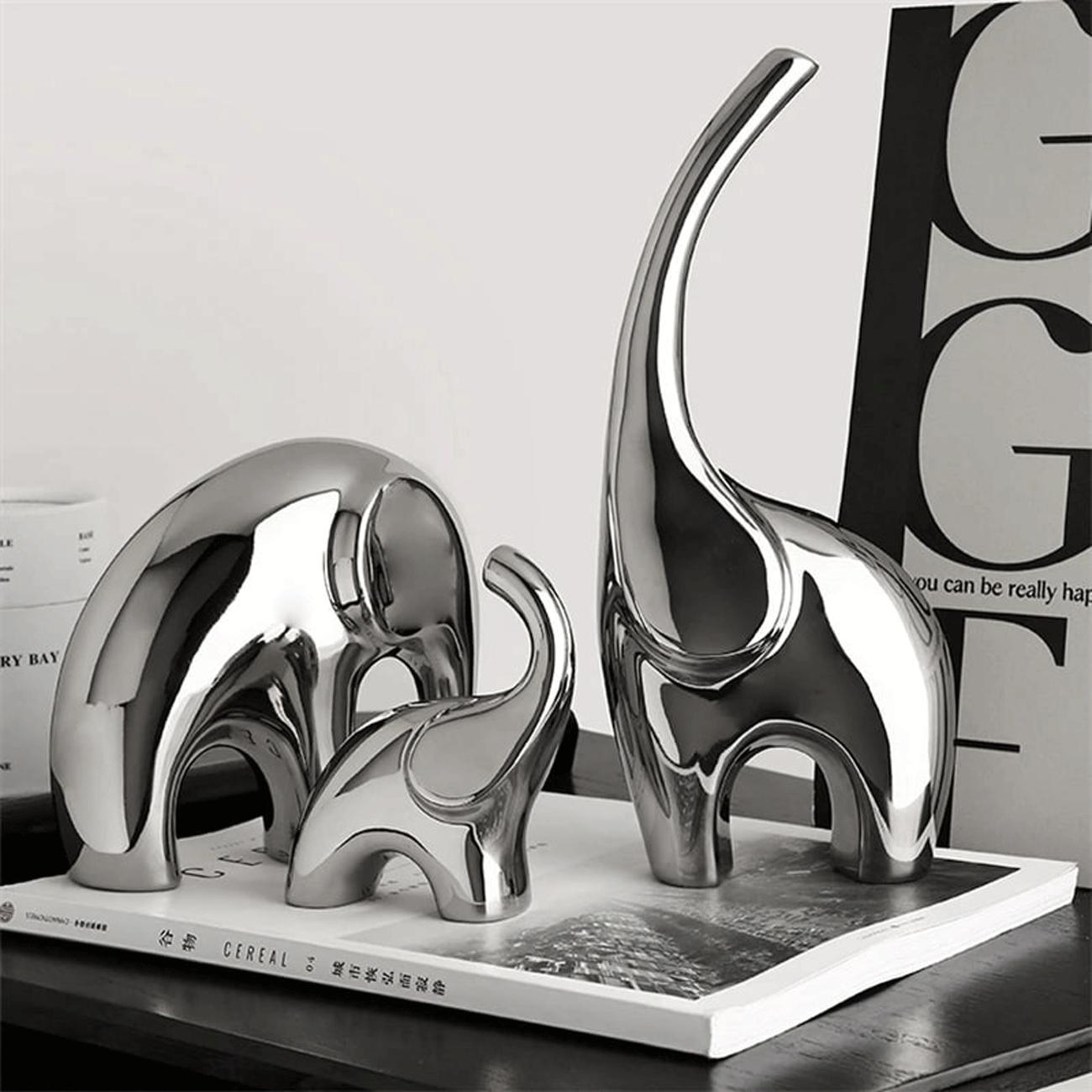 مجسمه مینیمال فانتزی رومیزی طرح فیل نقره ای