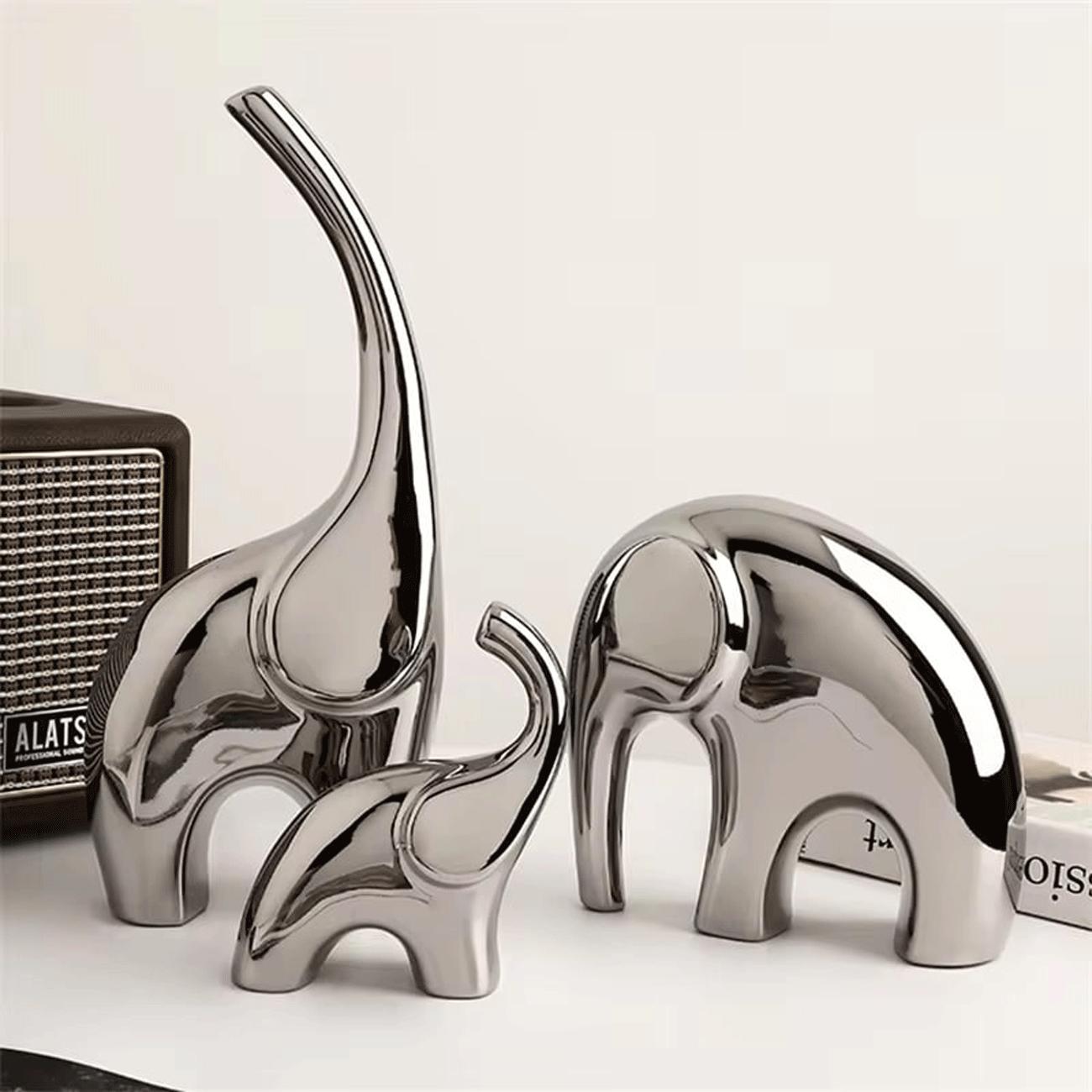 مجسمه مینیمال فانتزی رومیزی طرح فیل نقره ای