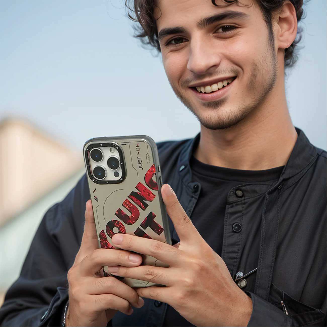 قاب مگنتی گوشی آیفون 16 پرومکس یانگکیت WLcx003