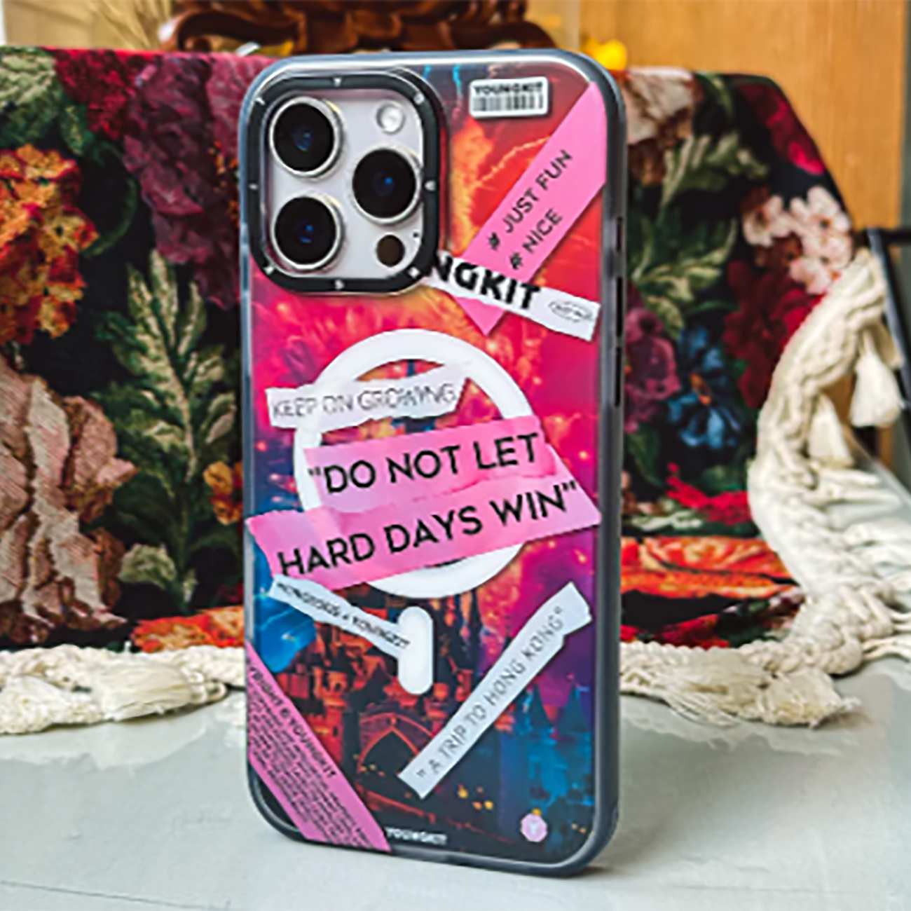 قاب مگنتی آیفون 16 پرومکس یانگ کیت CHScx003