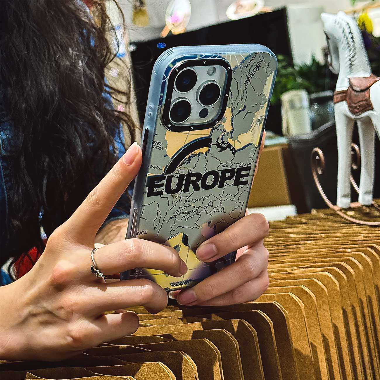 قاب مگنتی آیفون 16 پرو یانگ کیت HQcx002