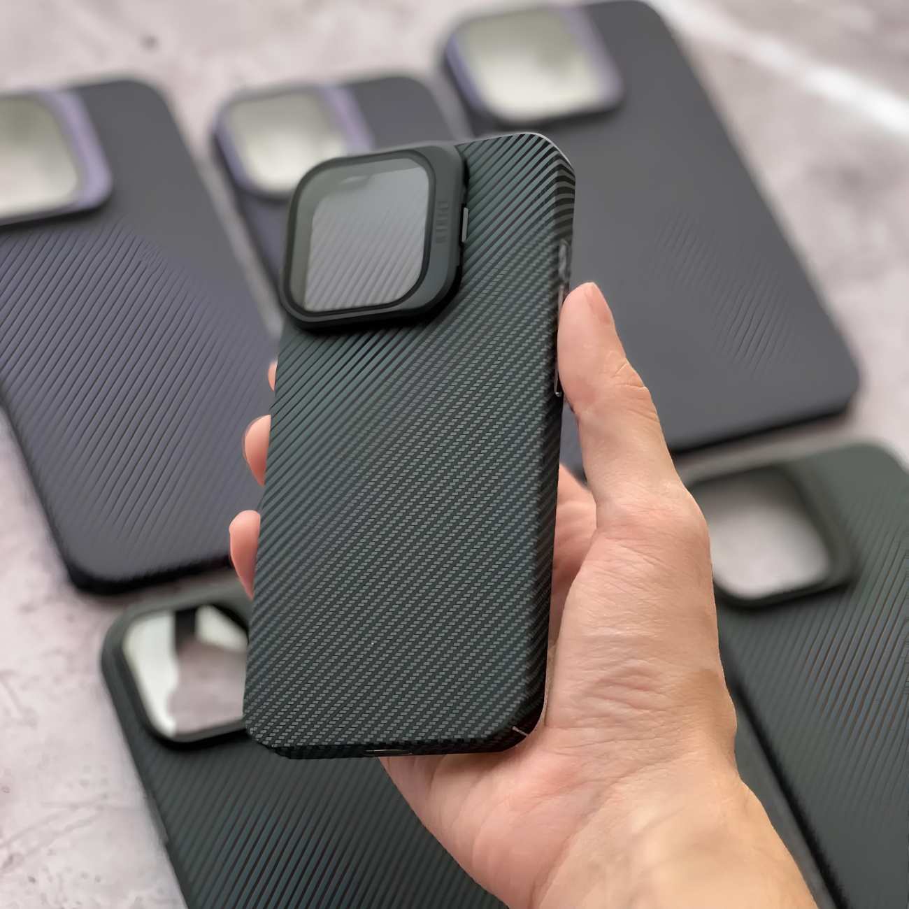 قاب فیبر کربن آیفون 14 جی مکس Creative Case