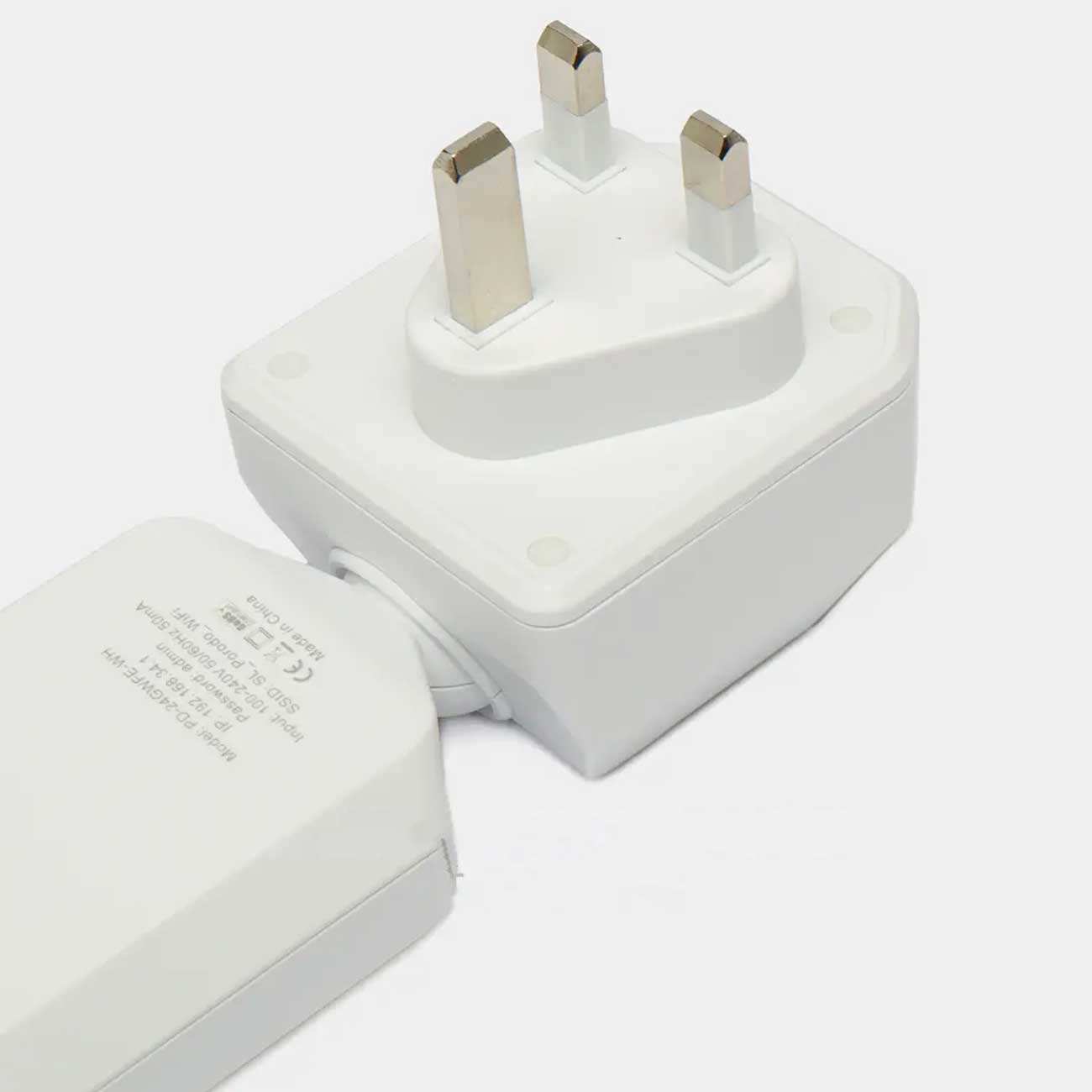 تقویتکننده وایفای 2.4 گیگاهرتز 300 مگابایت بر ثانیه پورودو PD-24GWFE-WH