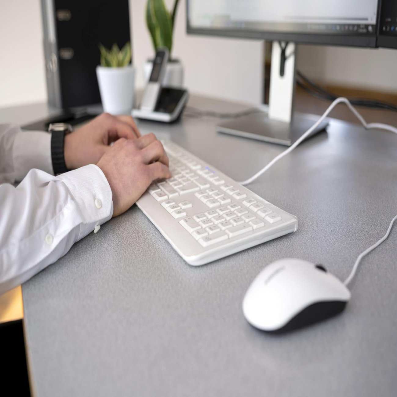 کیبورد سیمی USB چری KC 1000