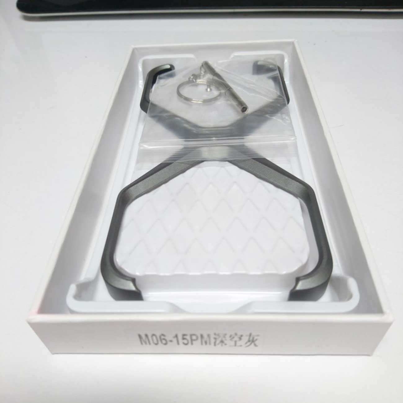 قاب محافظ فلزی ضد ضربه آیفون 15 پرومکس M06