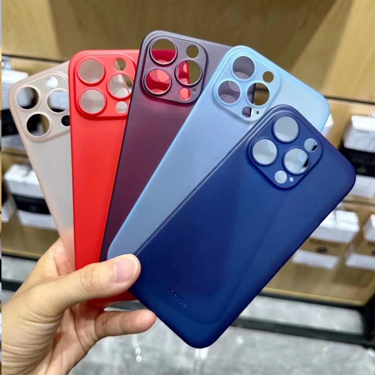 قاب محافظ آیفون 15 پرومکس کیزددو Air Skin