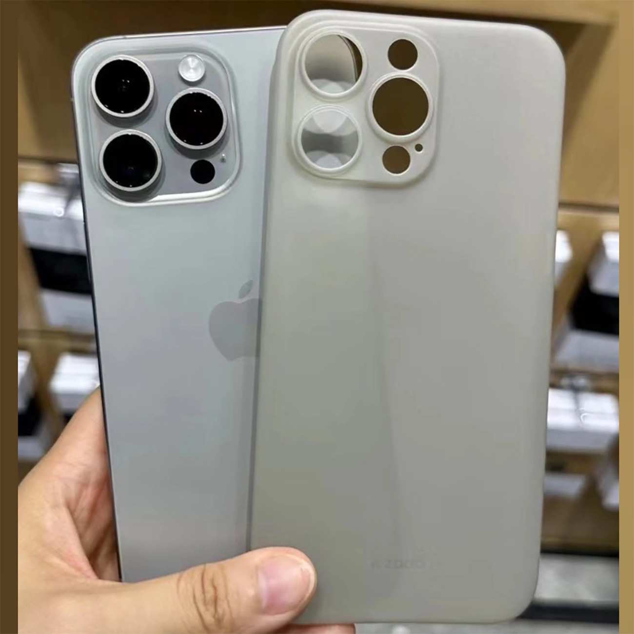 قاب محافظ آیفون 15 پرومکس کیزددو Air Skin