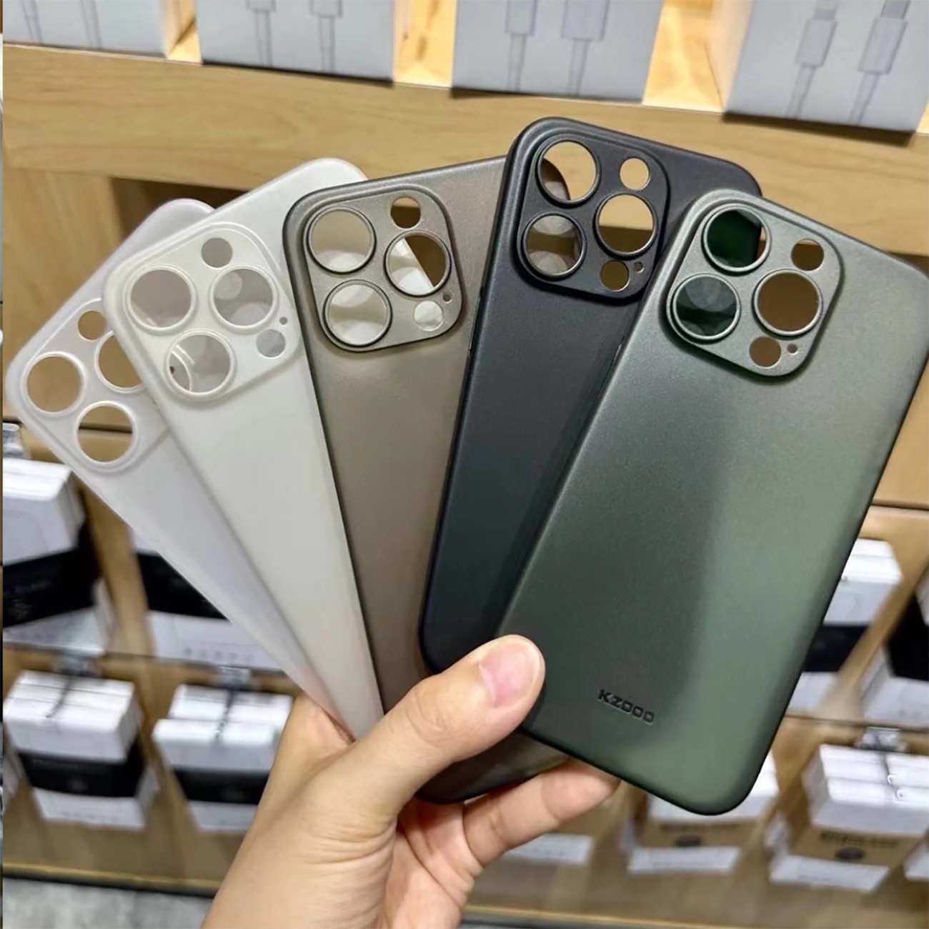 قاب محافظ آیفون 15 پرومکس کیزددو Air Skin