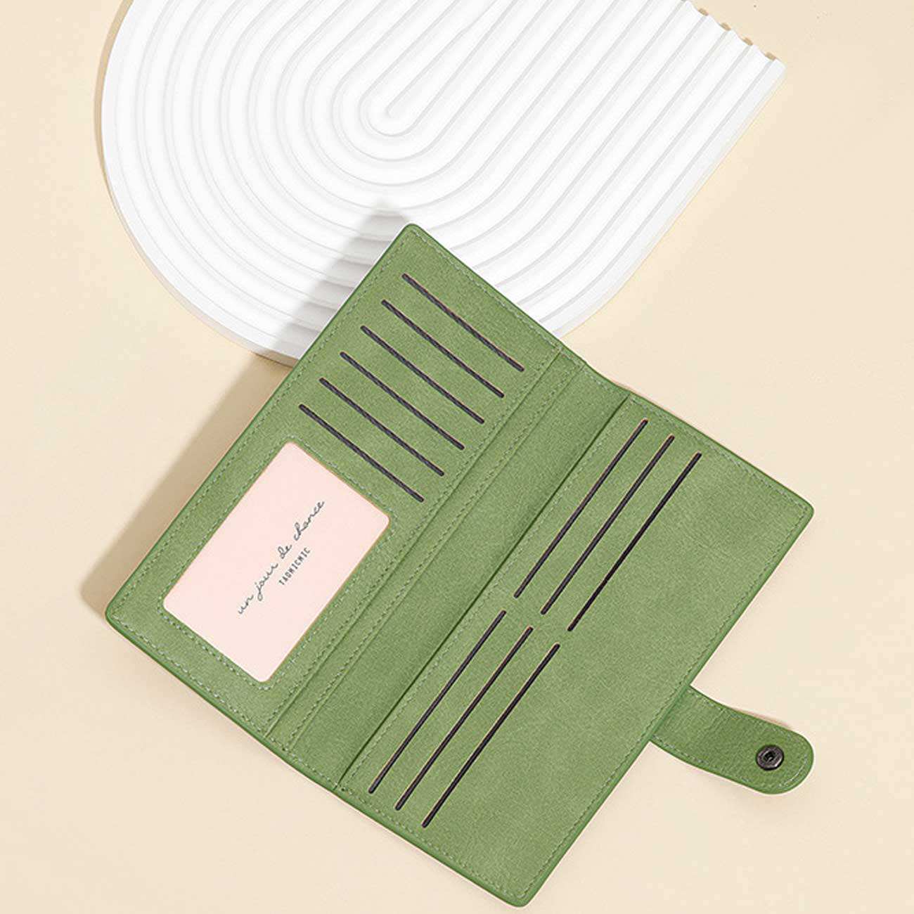 کیف پول زنانه تاشو تائومیکمیک Y9112