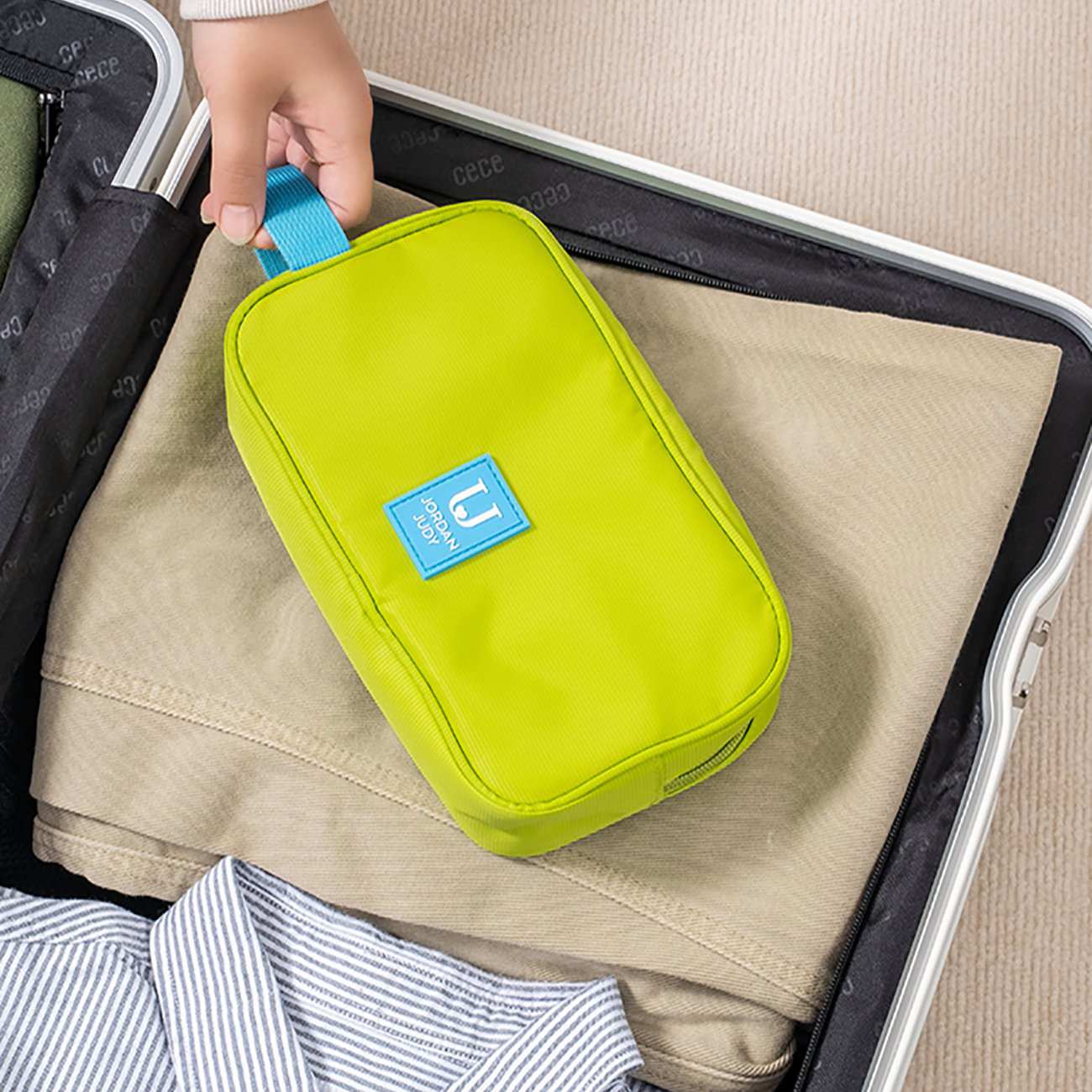 کیف لوازم آرایشی مسافرتی ضد آب جوردن و جودی Jordan Judy PT067