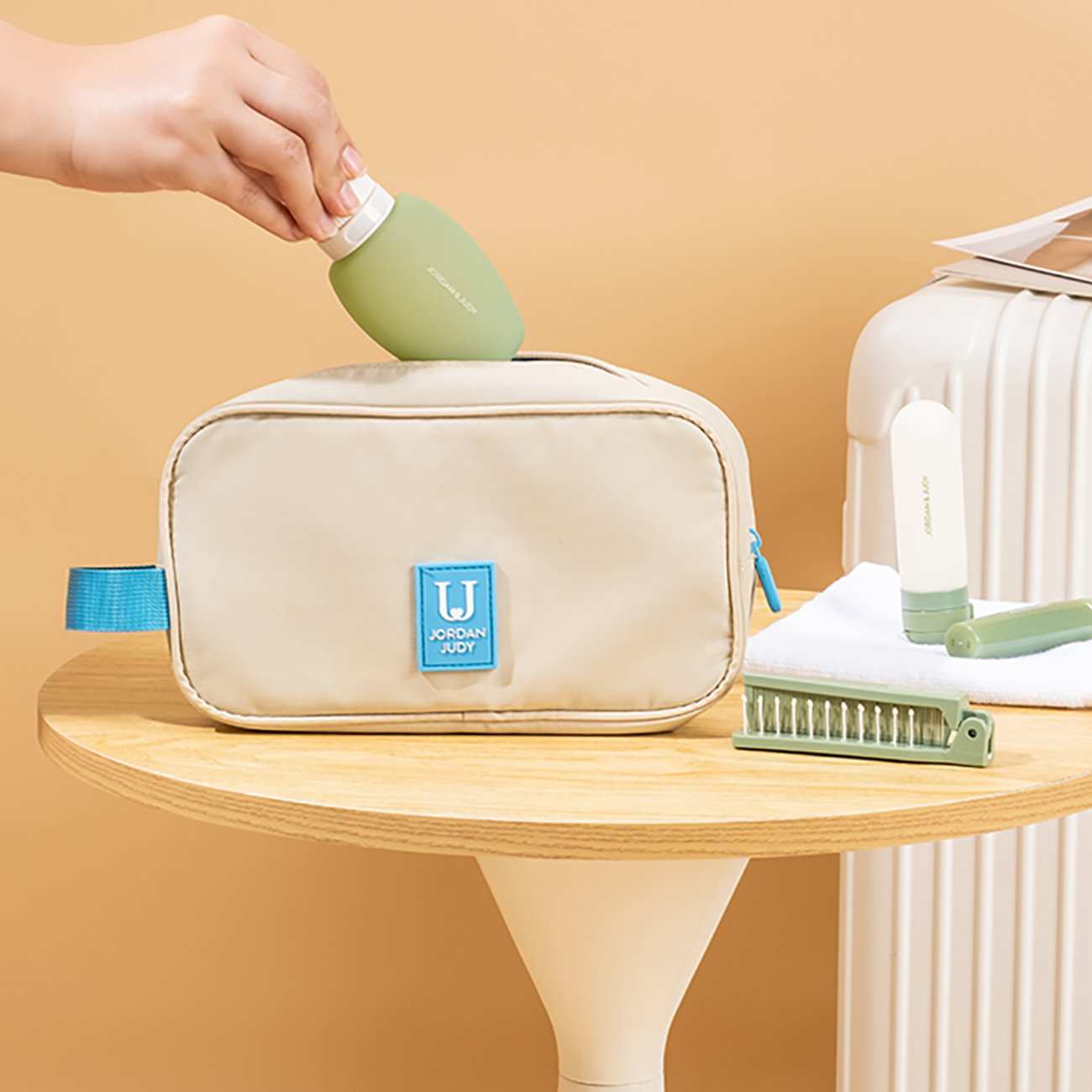 کیف لوازم آرایشی مسافرتی ضد آب جوردن و جودی Jordan Judy PT067