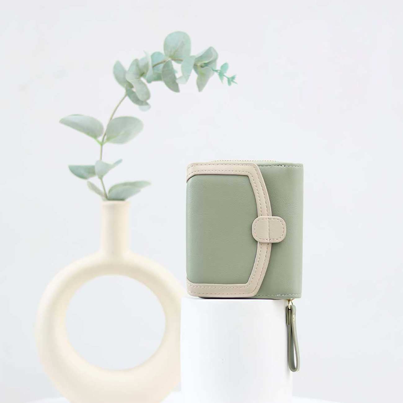 کیف پول زنانه تاشو تائومیکمیک Y9156