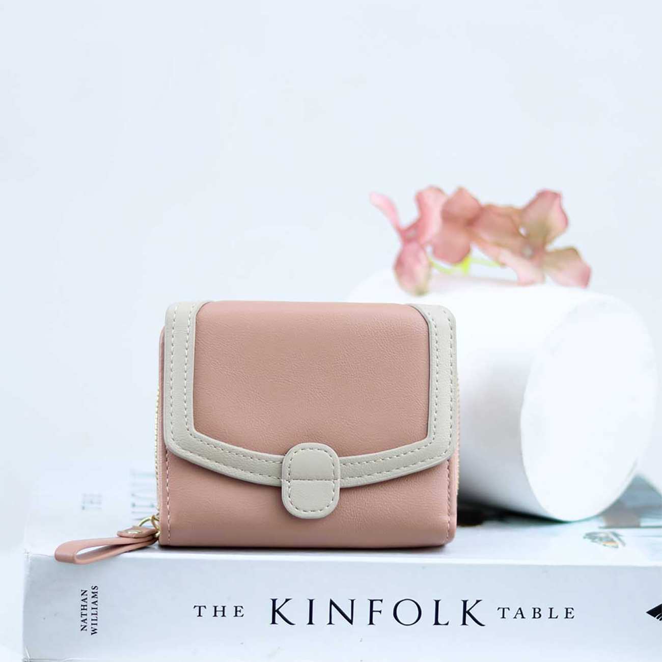 کیف پول زنانه تاشو تائومیکمیک Y9156