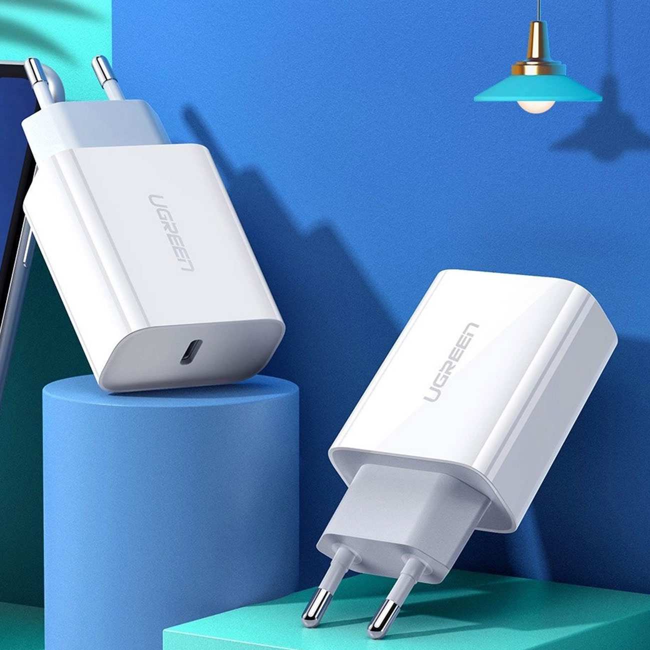 شارژر دیواری تایپ سی 20 وات همراه کابل تایپ سی به لایتنینگ یک متری یوگرین CD137 50698