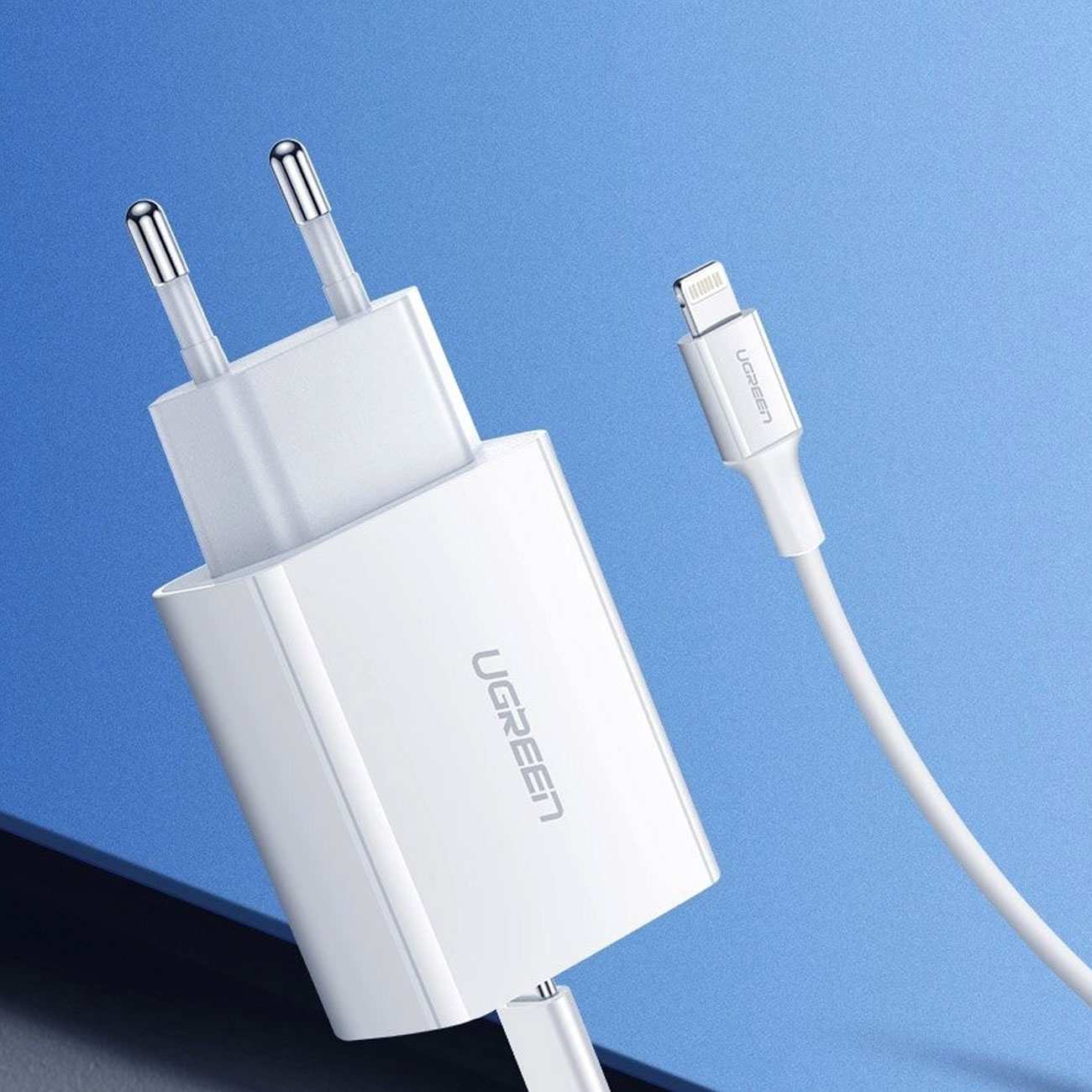 شارژر دیواری تایپ سی 20 وات همراه کابل تایپ سی به لایتنینگ یک متری یوگرین CD137 50698