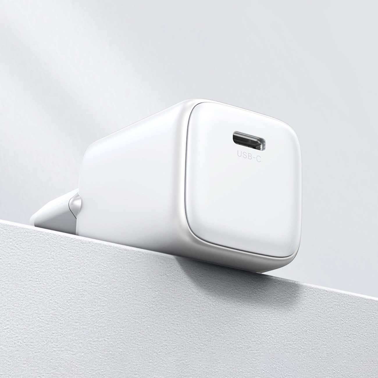 شارژر دیواری فست تایپ سی 20 وات یوگرین CD318 90664