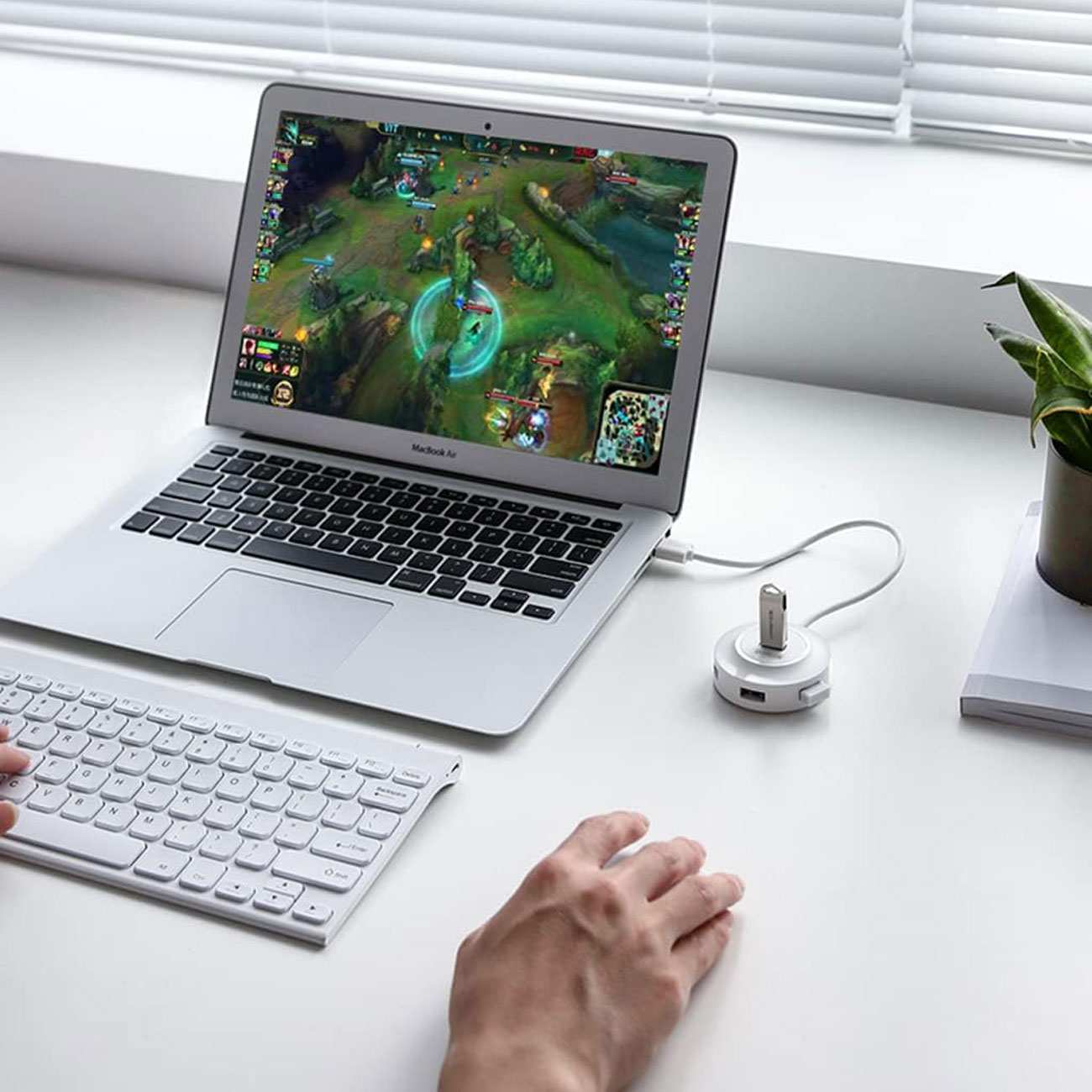 هاب یو اس بی 4 پورت یک متر یوگرین CR106