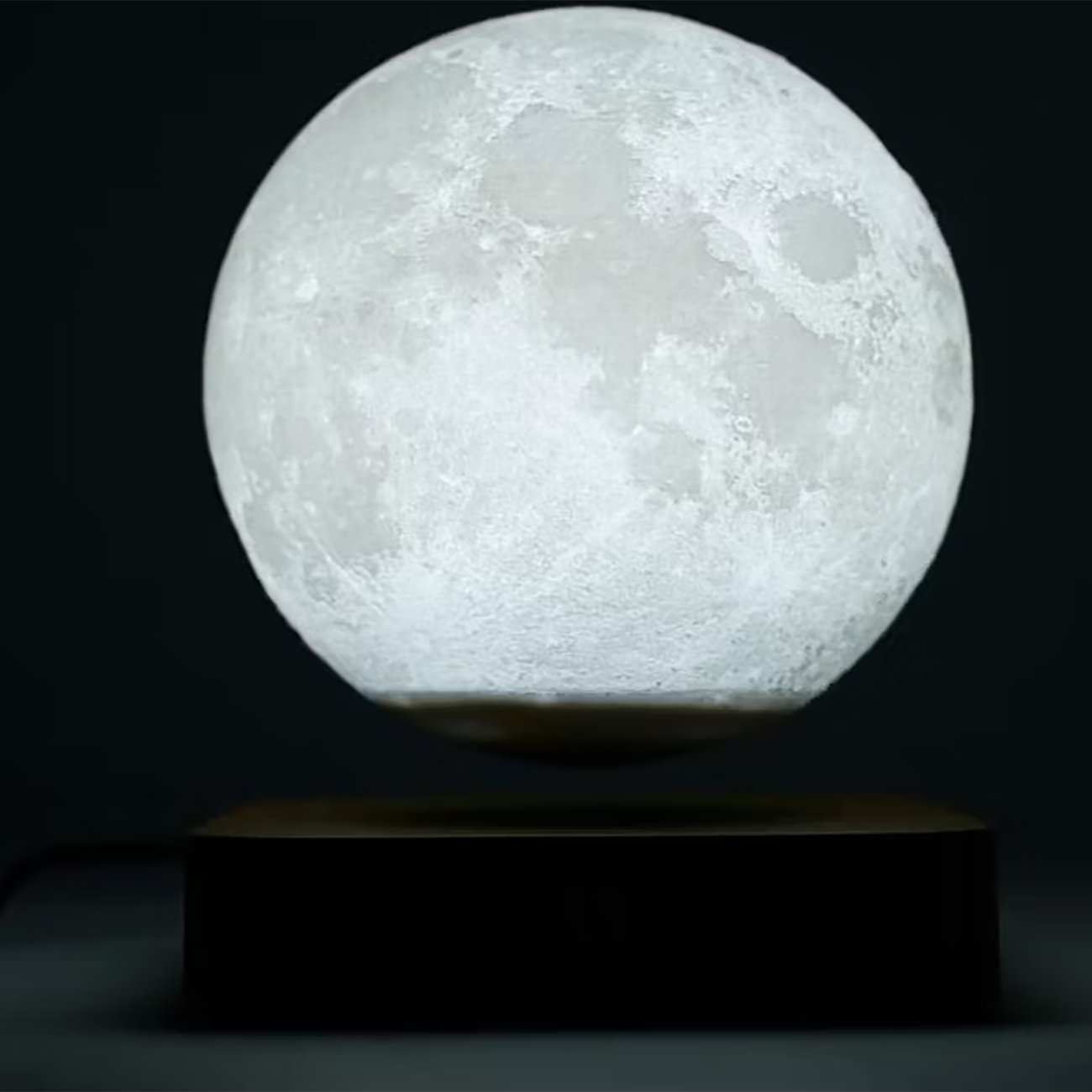 چراغ خواب رومیزی ماه معلق سه بعدی MOON LAMP