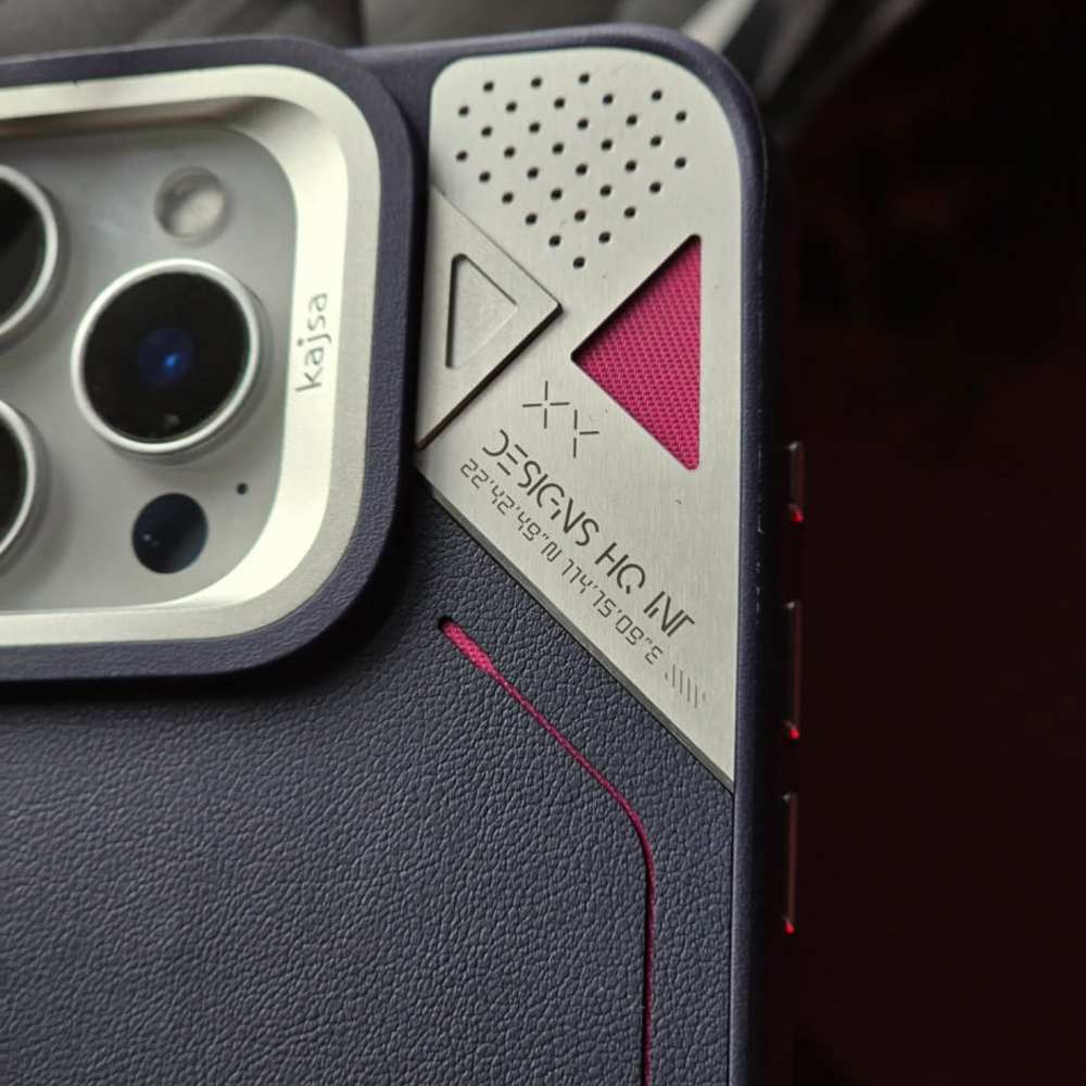 قاب مگسیف گوشی آیفون 16 پرو مکس کاجسا Matrix Collection