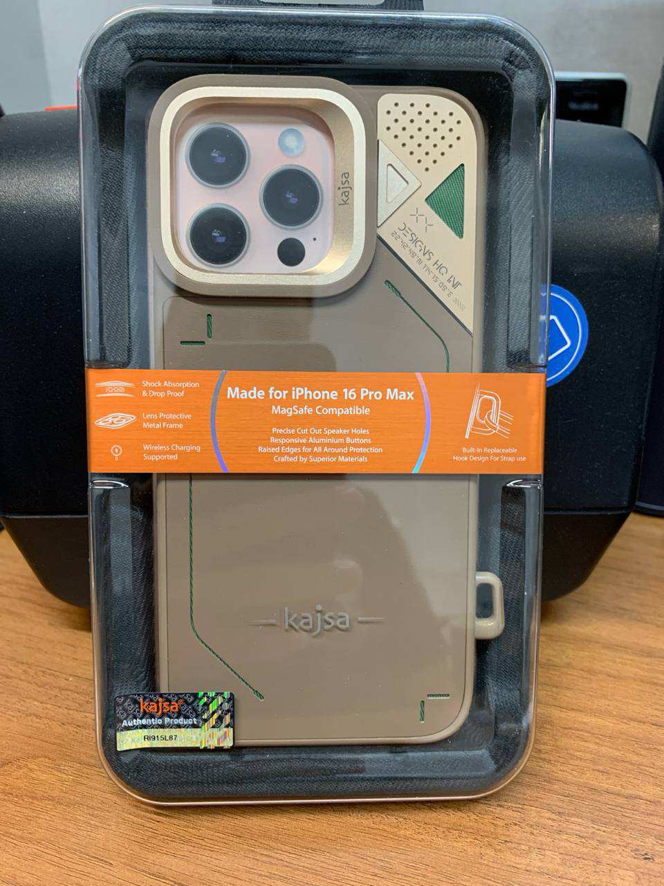 قاب مگسیف گوشی آیفون 16 پرو مکس کاجسا Matrix Collection