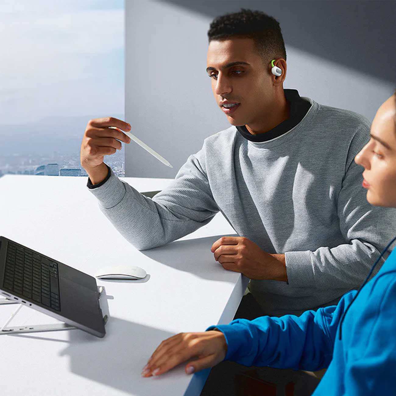 هندزفری بلوتوثی 5.3 دور گوشی بیسوس A00064400121