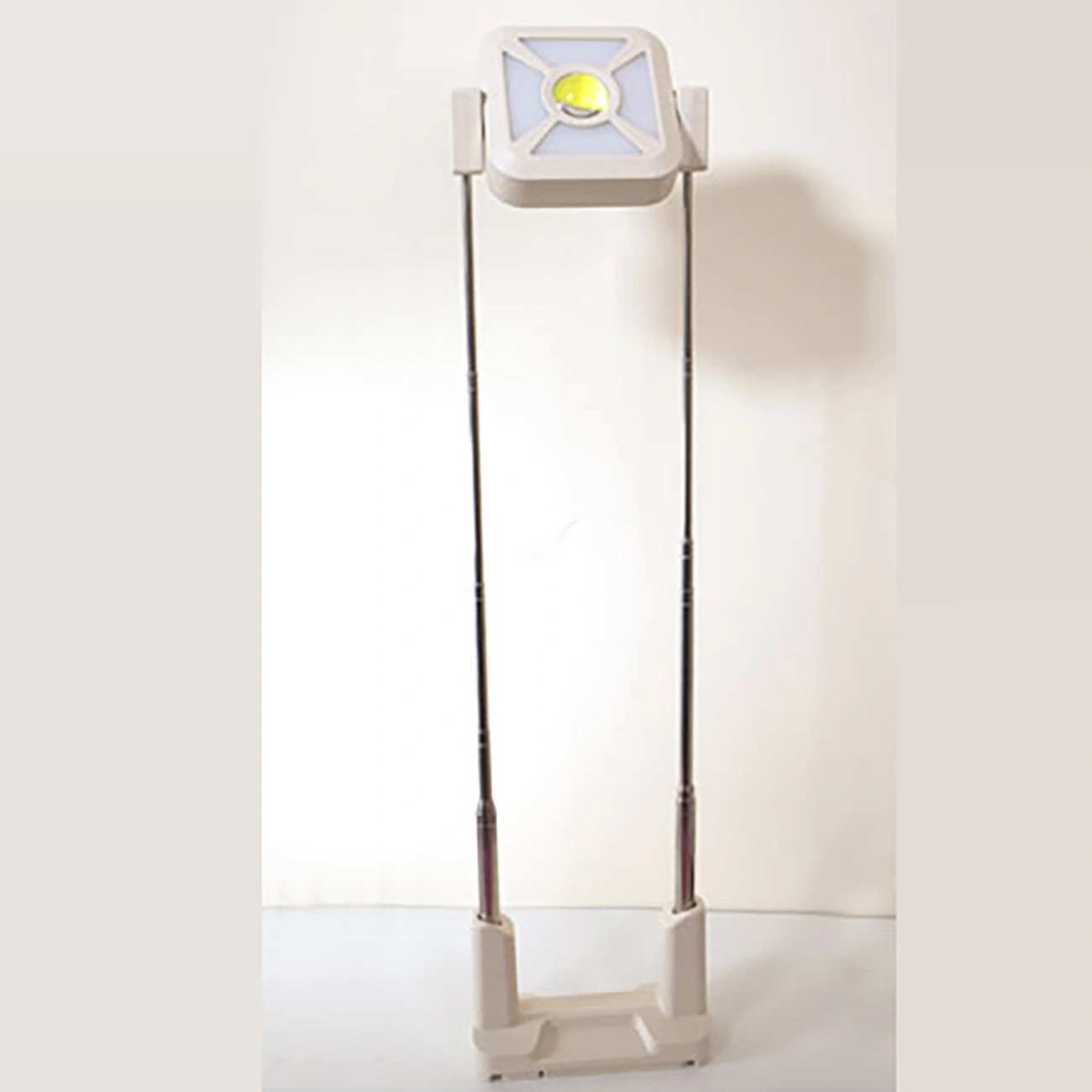 چراغ کمپینگ پایهدار شارژی خورشیدی با نور چند رنگ ch-23060-b