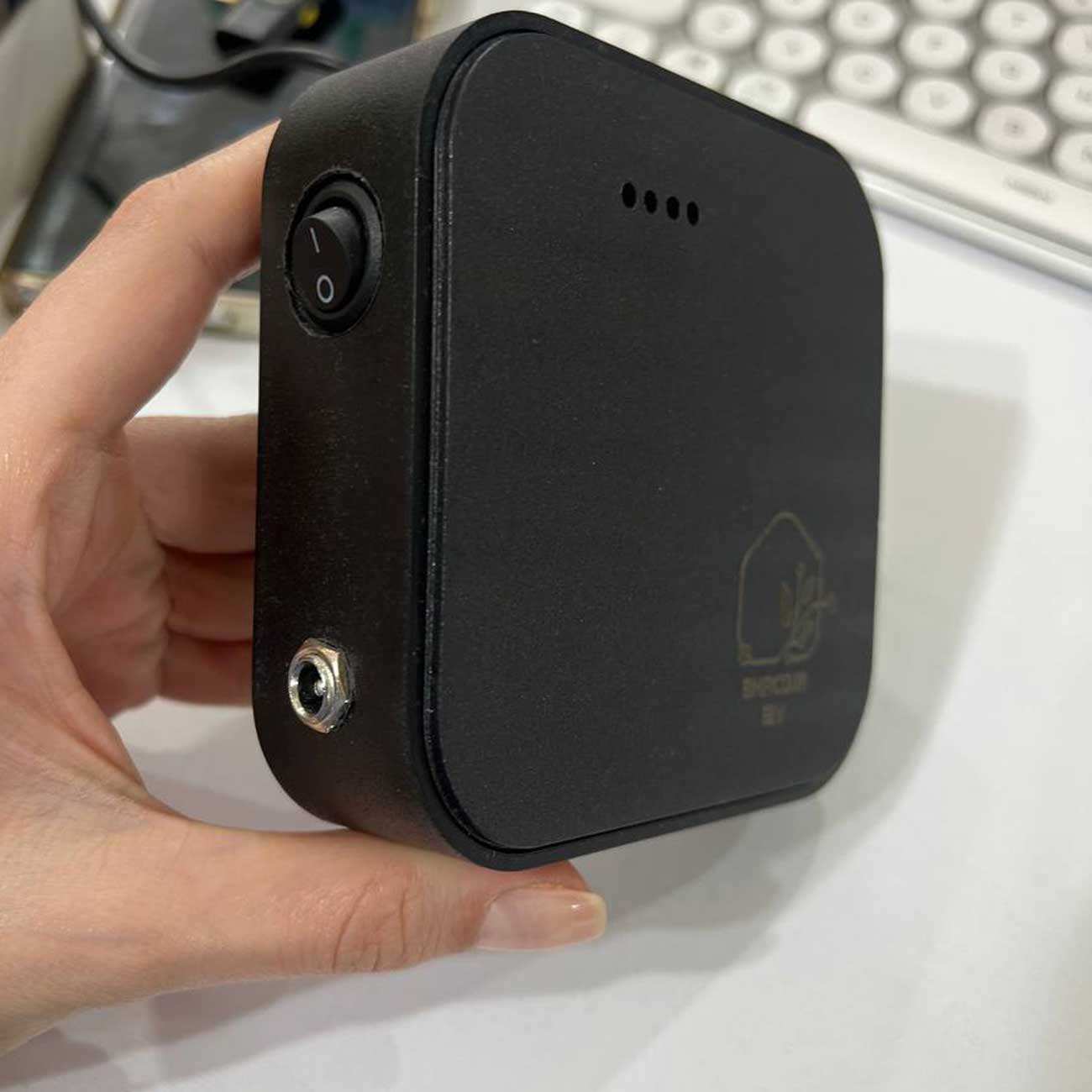 یو پی اس (UPS) مخصوص مودم و کارتخوان