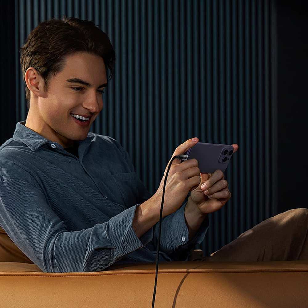 کابل فست شارژ USB به لایتنینگ 20 وات 2.4 آمپر یک متری طرح شفاف بیسوس CB000117