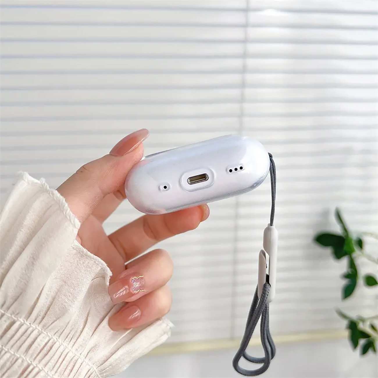 قاب محافظ شفاف ایرپاد پرو 2 کوتسی 73047 همراه بند نگهدارنده