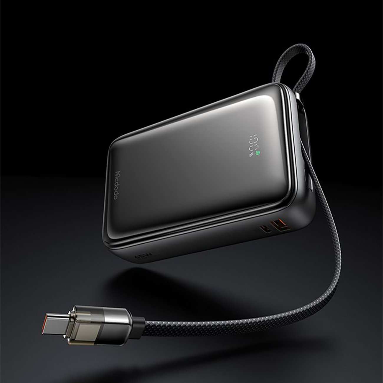 پاوربانک 20000 یواسبی و تایپسی 65 وات مک دودو MC-6370 با کابل متصل