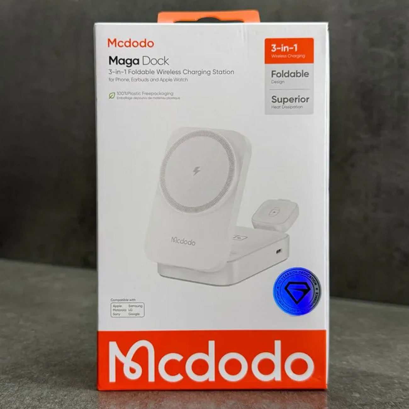 استند و شارژر وایرلس گوشی، ایرپاد و اپلواچ چندکاره 15 وات مکدودو CH-5090