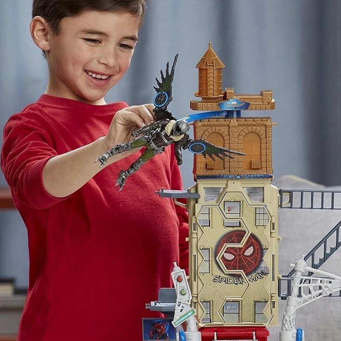 لگو پایگاه جنگی اسپایدرمن با فیگور کرکس مارول