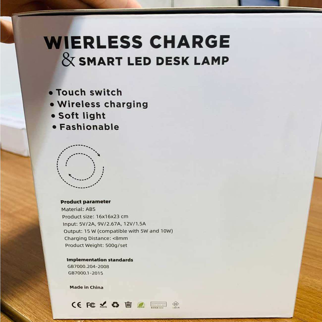 چراغ مطالعه LED رومیزی هوشمند و شارژر بیسیم