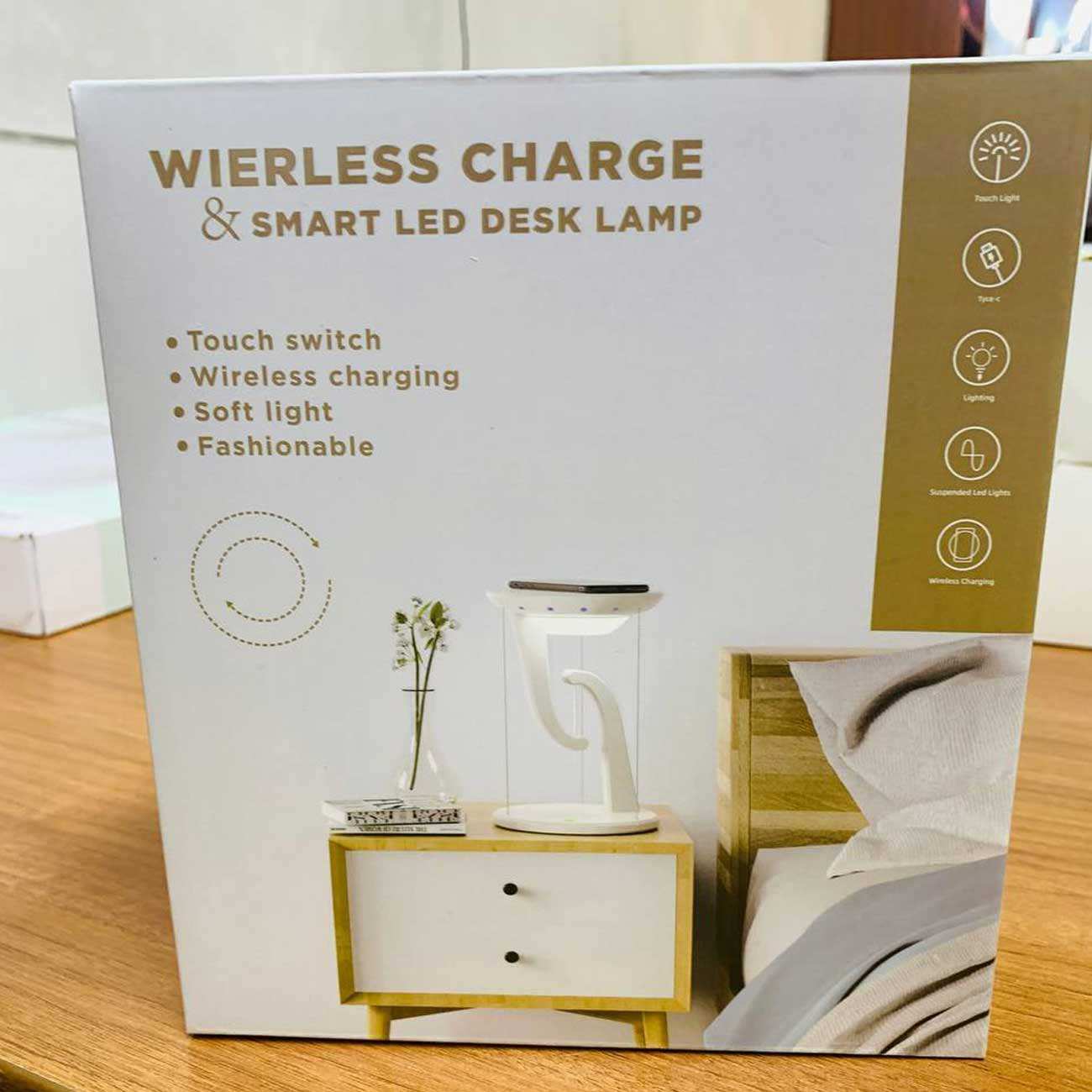 چراغ مطالعه LED رومیزی هوشمند و شارژر بیسیم